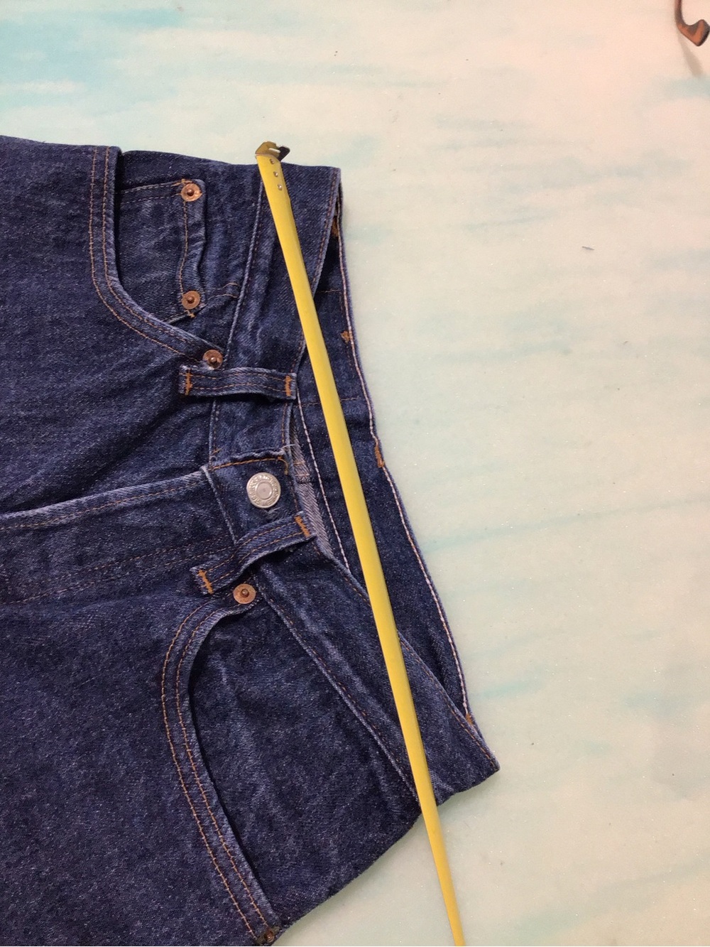 Vintage 1983 Levi’s 501 Women Dark Wash Jeans 26x32 7M Red Care Tag Made in USA - Picture 15 of 15